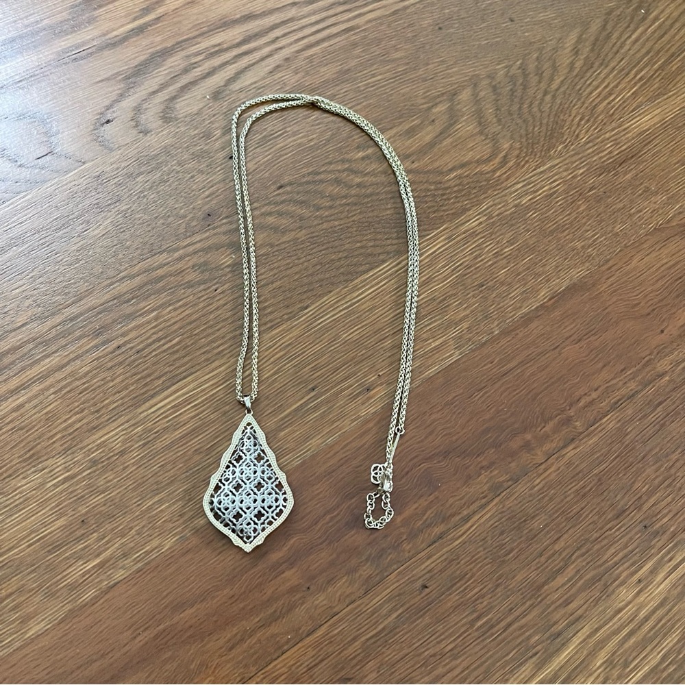 Kendra Scott long necklace